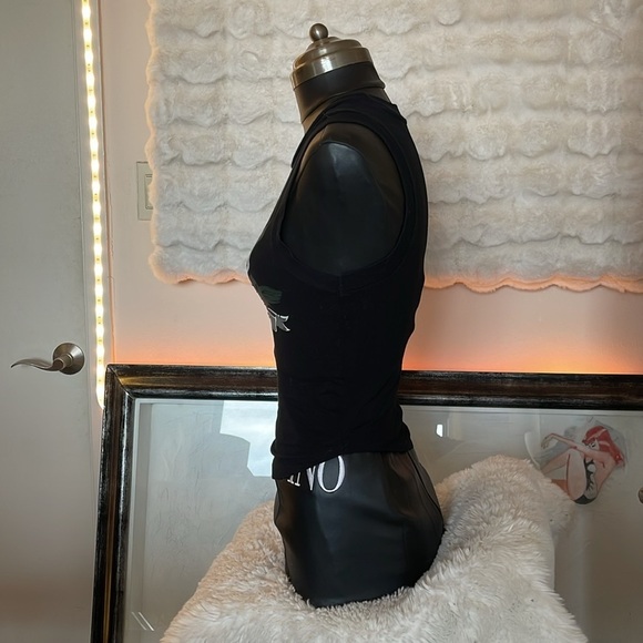 Heartbreaker Black Sleeveless Top - Picture 4 of 8